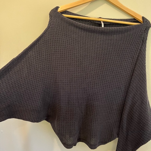 Free People black waffle knit bat wing sweater - Picture 4 of 6